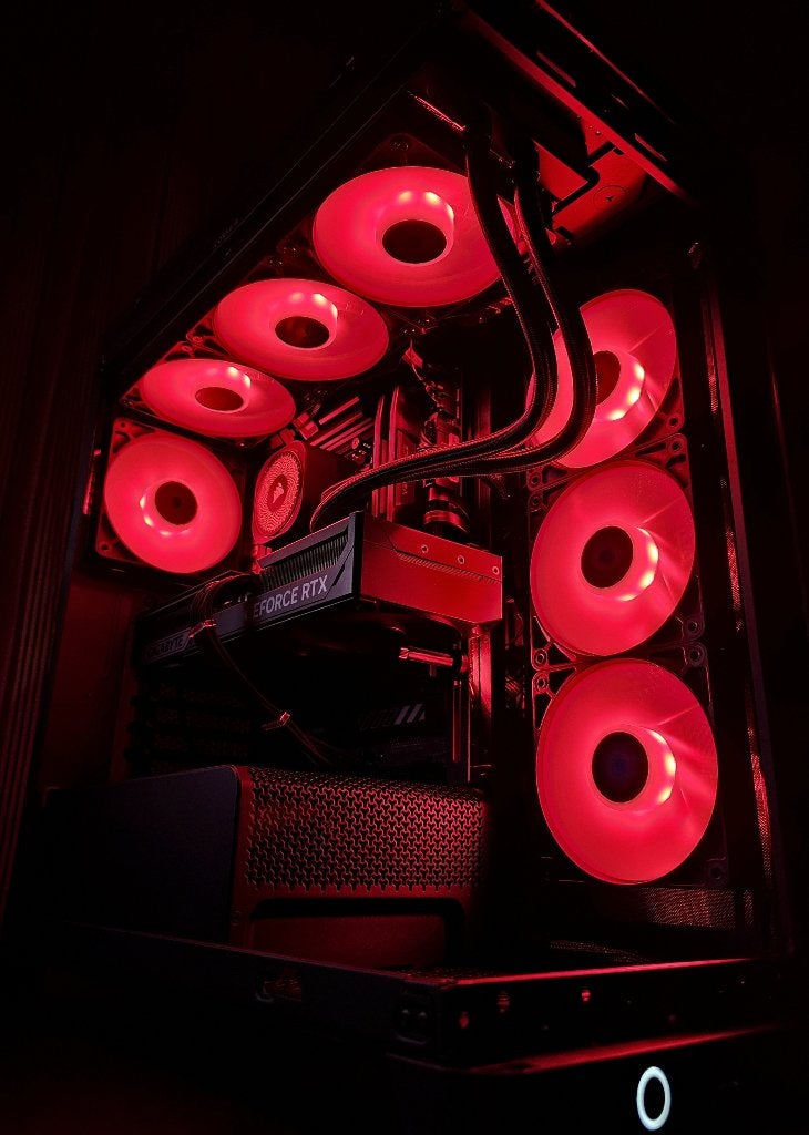 PC GAMER - R7 9800X3D - RTX5070TI 16GB - 32GB DDR5 - 2TB SSD, Ophalen, 32 GB, Nieuw, 2 TB