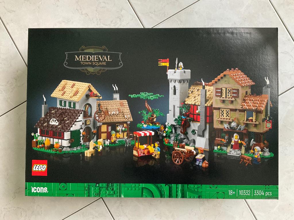 Lego medieval town square 10332 (nieuw), Enlèvement ou Envoi, Neuf, Ensemble complet, Lego