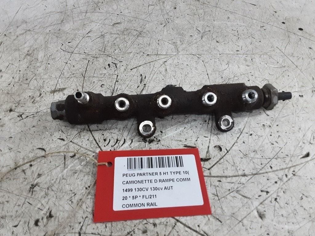 RAMPE D'INJECTION Peugeot Partner (EA / / EF / EN / EU), Kontakt-peugeot@peugeot.com, Utilisé, Peugeot Deutschland GmbH, Bahnhofsplatz
65423  Rüsselsheim, DE