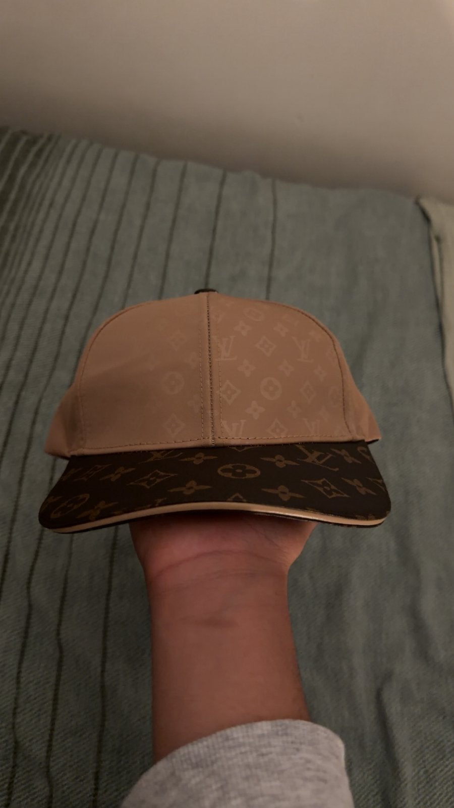 Lv pet, Kleding | Heren, Ophalen of Verzenden, Zo goed als nieuw, Pet