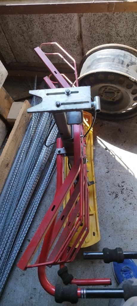 porte vélo, Enlèvement, 3 vélos ou plus, Comme neuf