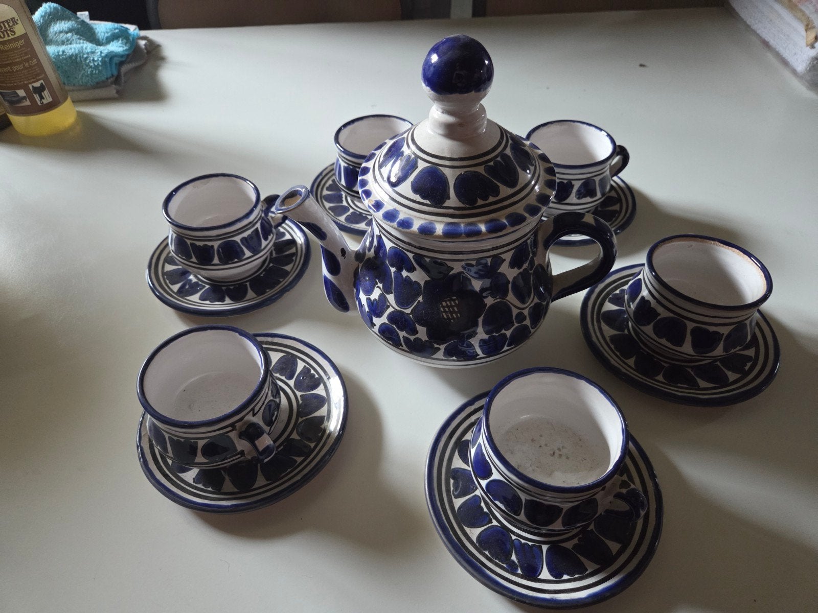 klein theeservies, Ophalen