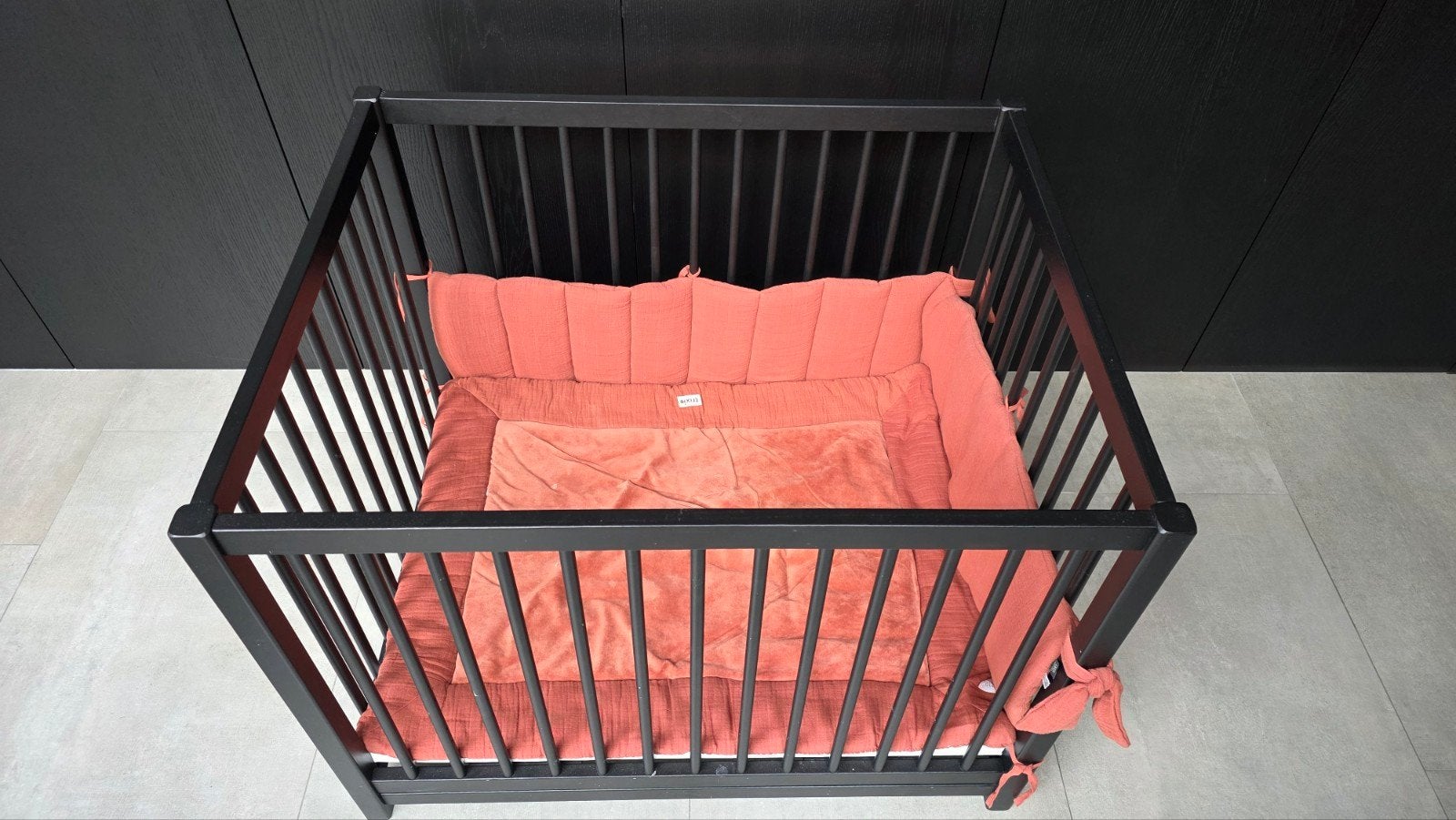 Babypark zwart zo goed als nieuw, Kinderen en Baby's, Babyparken, Ophalen, Zo goed als nieuw, Rechthoekig, In hoogte verstelbaar