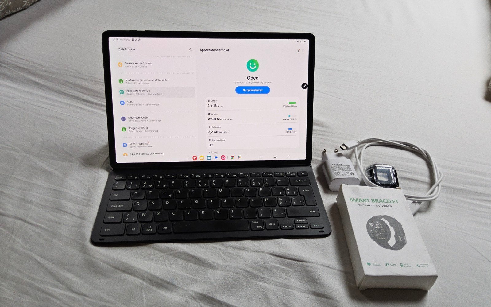 Samsung Galaxy S8 presque neuf, clavier, accessoires

Sam, Informatique & Logiciels, Enlèvement ou Envoi, 11 pouces