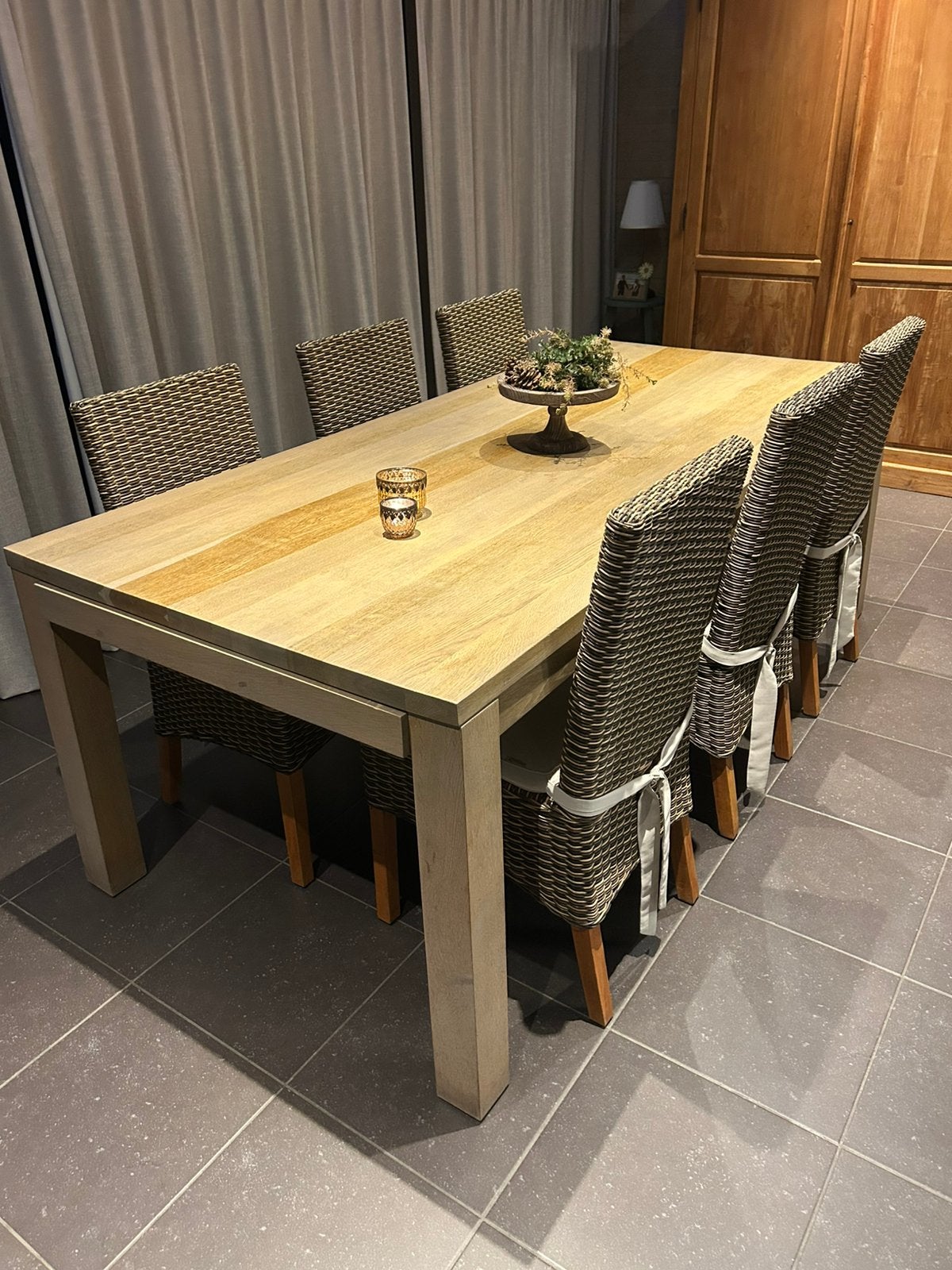 Rieten eetkamerstoelen, 6 stuks voor €75, Huis en Inrichting, Ophalen, Gebruikt, Bruin, Riet of Rotan
