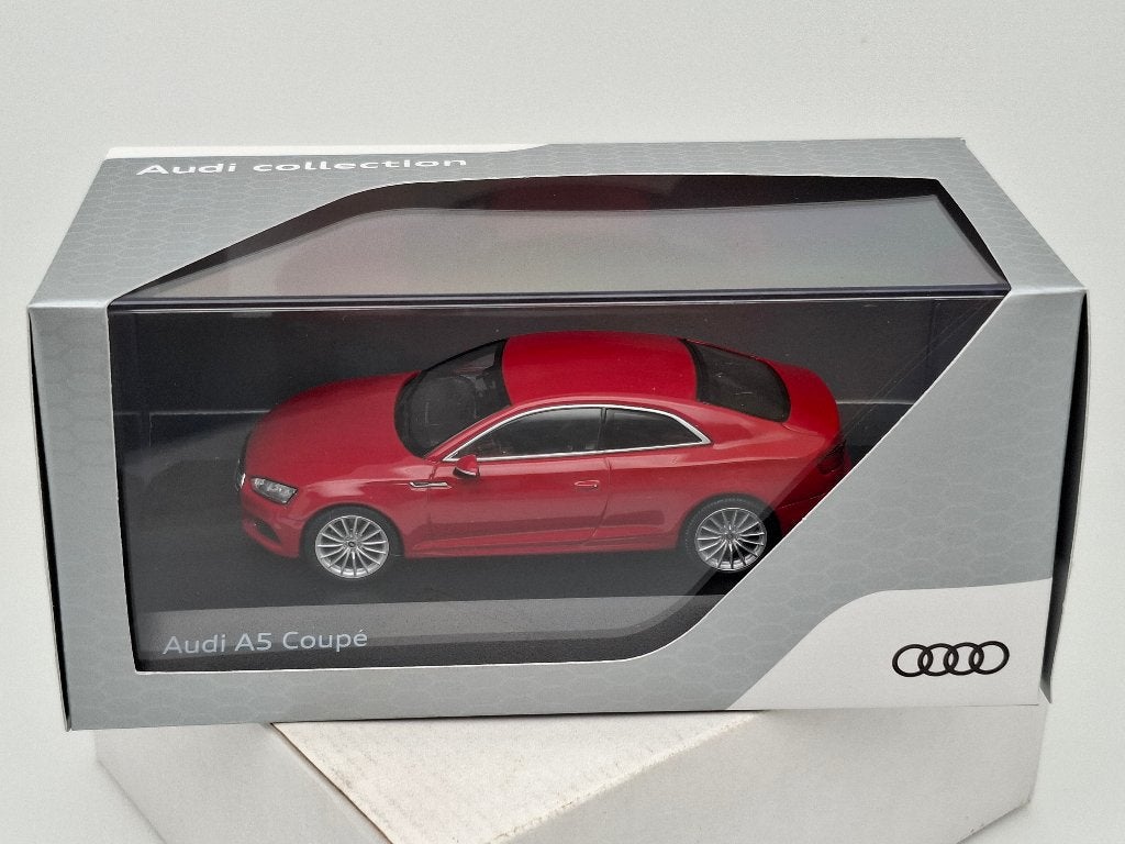 Audi A5 coupé 1/43 "Tango Red", Verzenden, Zo goed als nieuw, Auto, Overige merken