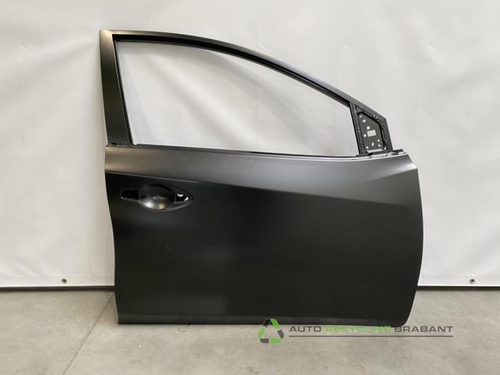 Portière 4portes avant droite d'un Nissan Pulsar, -, 3 mois de garantie, Utilisé, Porte