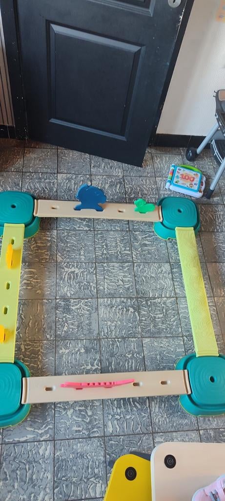 Parcours de psychomotricité, Comme neuf
