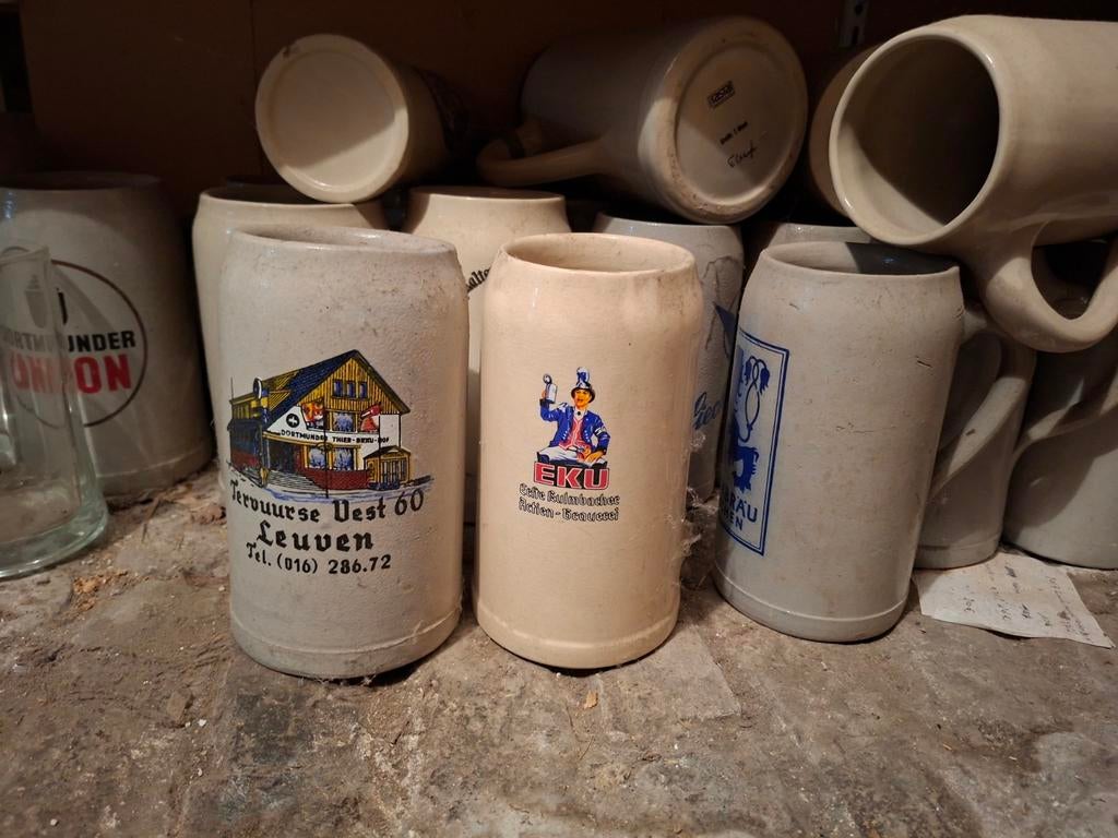 A vendre, environ 50 chopes de 1 litre., Chope(s)