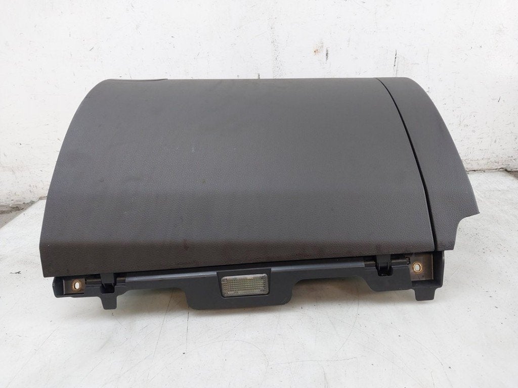 COMPARTIMENT A GANTS Skoda Superb Combi (3V5), Utilisé, Info@skoda-auto.de, Skoda, Max-Planck-Straße  3-5
64331  Weiterstadt, DE