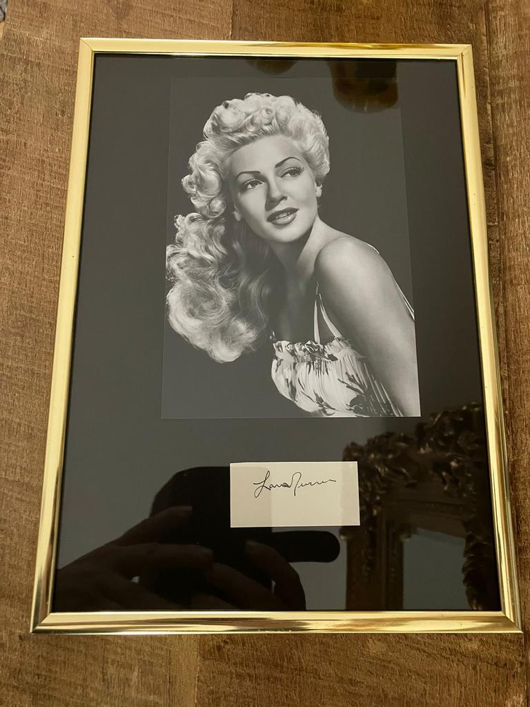 Autographe de Lana Turner, Enlèvement ou Envoi
