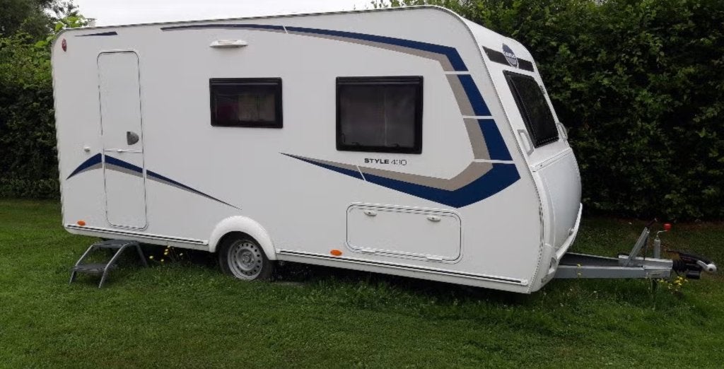 2022 Caravelair 430 style, Jusqu'à 4, Lit fixe, 5 à 6 mètres, 750 - 1000 kg