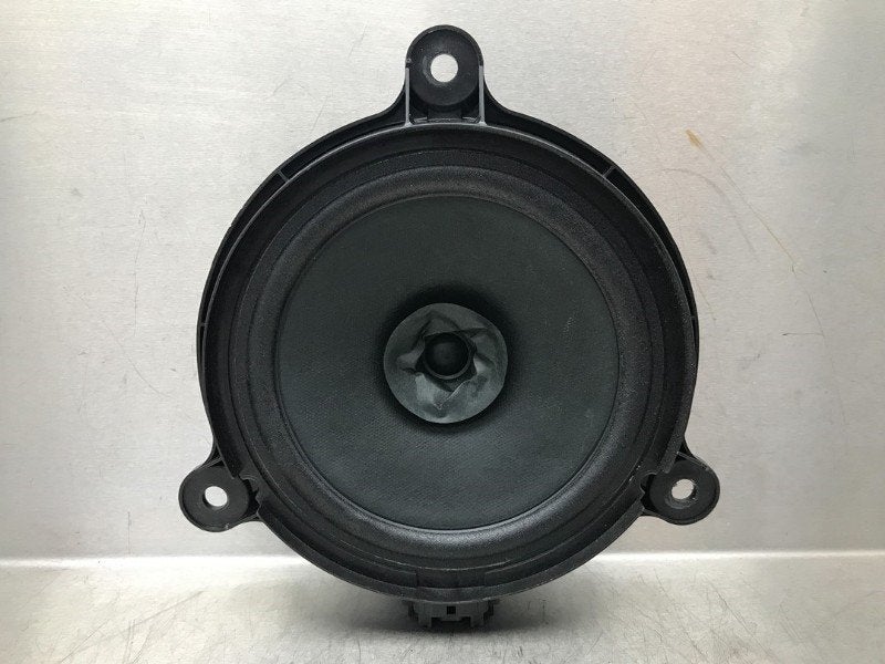 LUIDSPREKER Mazda 2 (DJ / DL) (01-2014/02-2018) (|576710|), Gebruikt, Mazda