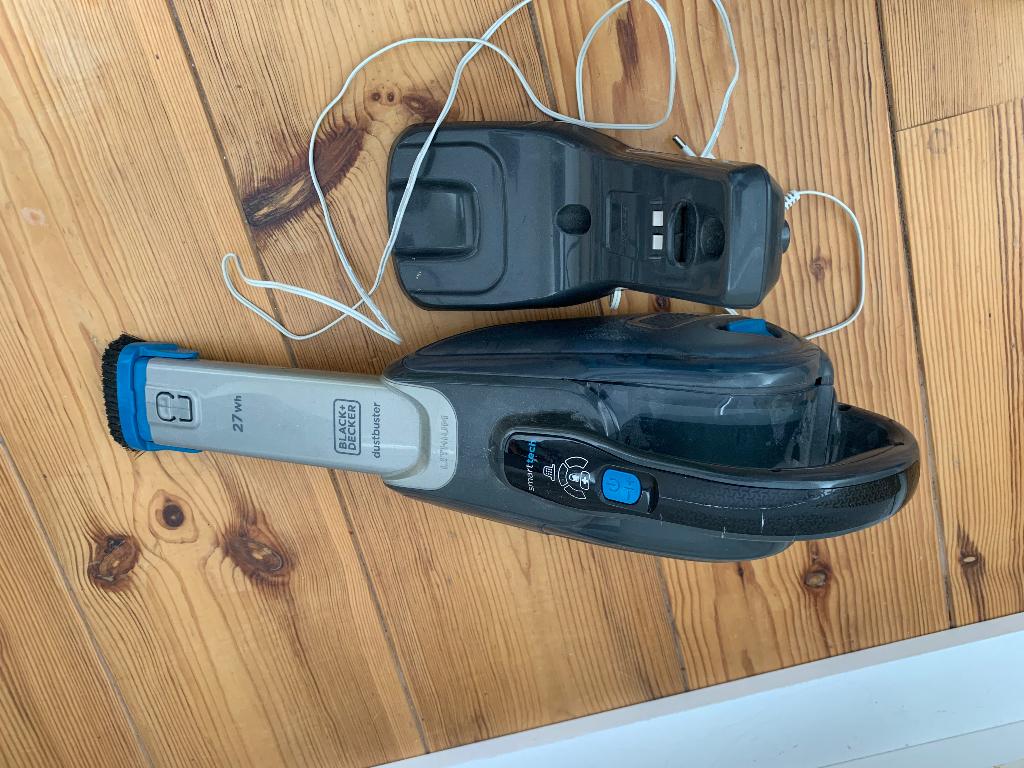 Black & Decker Dustbuster, Elektronische apparatuur, Ophalen, Overige merken, Gebruikt, Kruimeldief