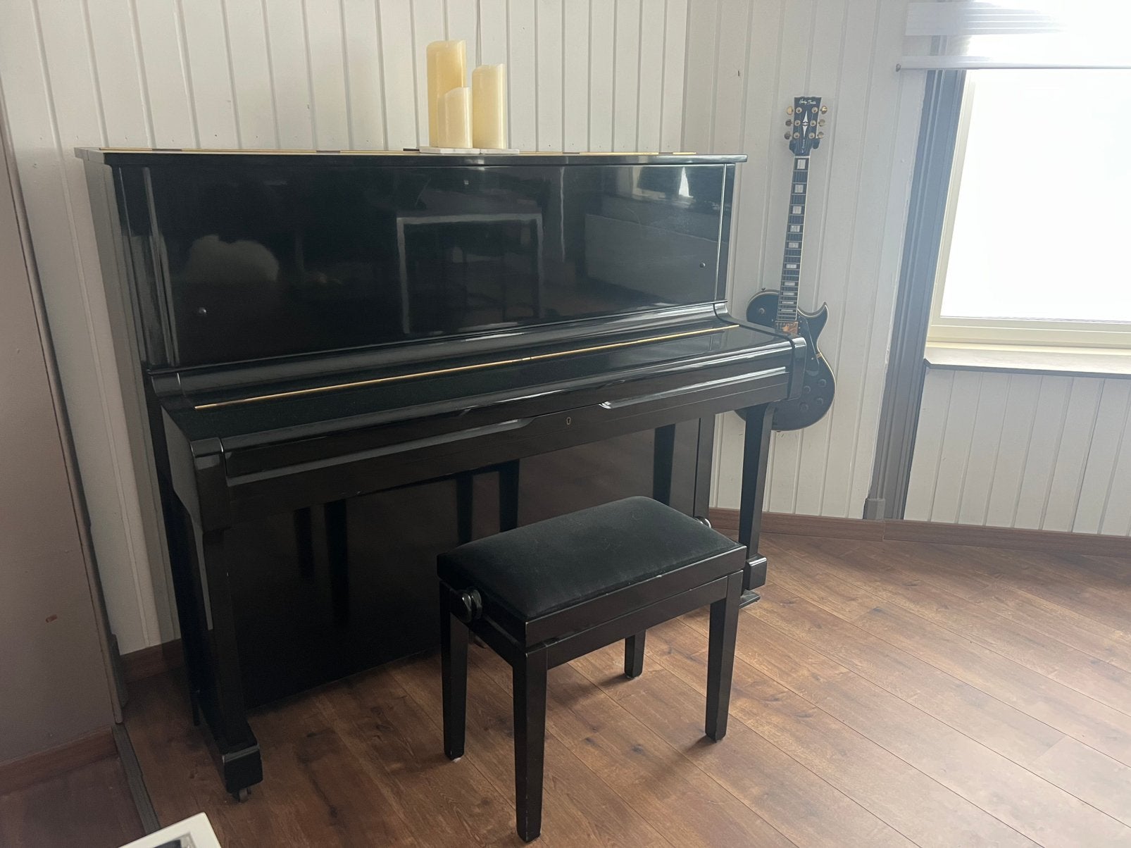 Yamaha u1 hoogglans zwart, Musique & Instruments, Pianos, Brillant, Comme neuf, Enlèvement, Piano