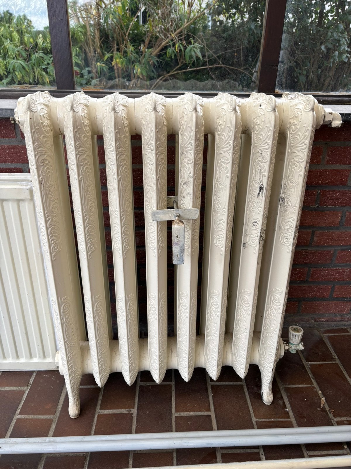 Antieke gietijzeren radiator rococo stijl, Doe-het-zelf en Bouw, Ophalen, Zo goed als nieuw, Radiator