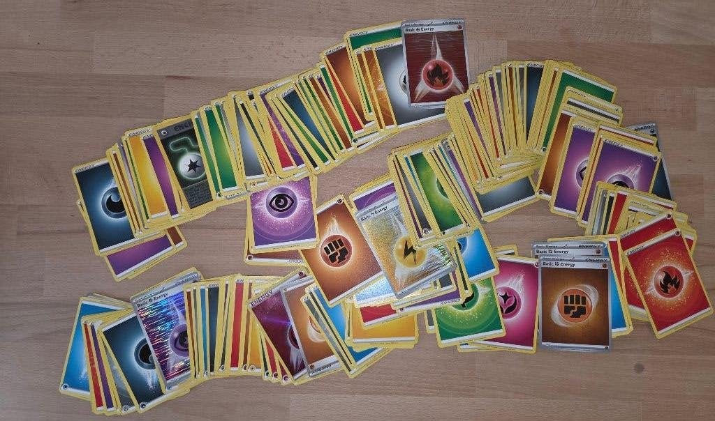 Pokémon Energy Kaarten – 500 stuks, Hobby en Vrije tijd, Verzamelkaartspellen | Pokémon, Ophalen of Verzenden