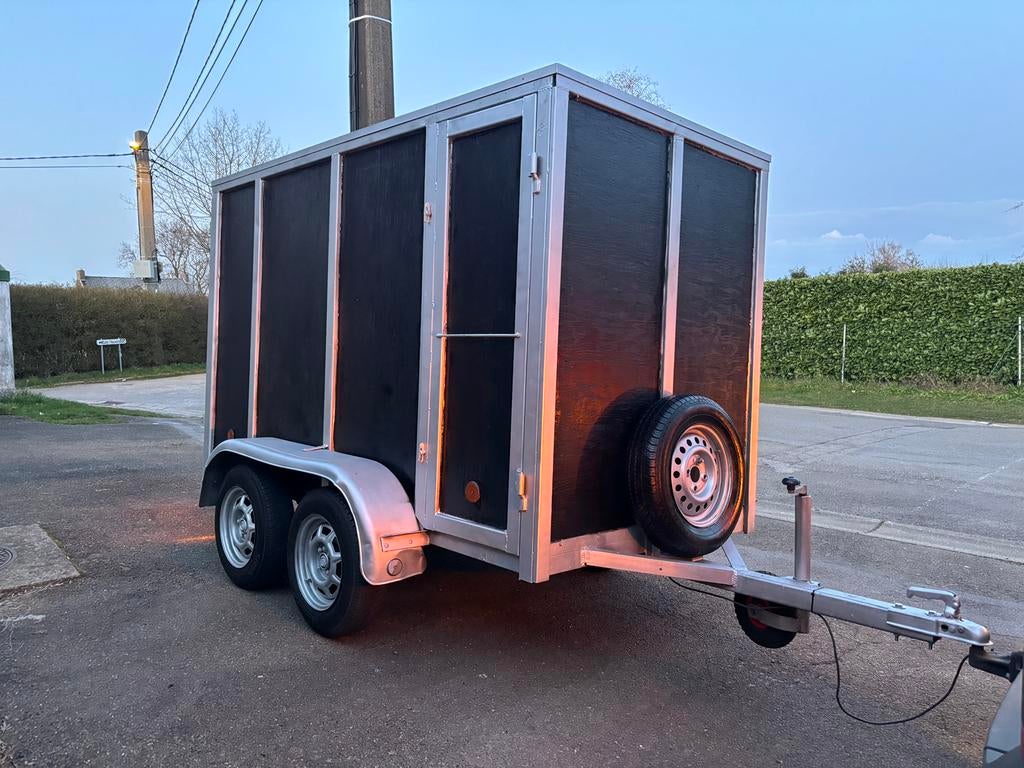 Remorque fermee fourgon double essieux Aanhangwagen gesloten, Autos : Divers, Remorques, Comme neuf, Enlèvement