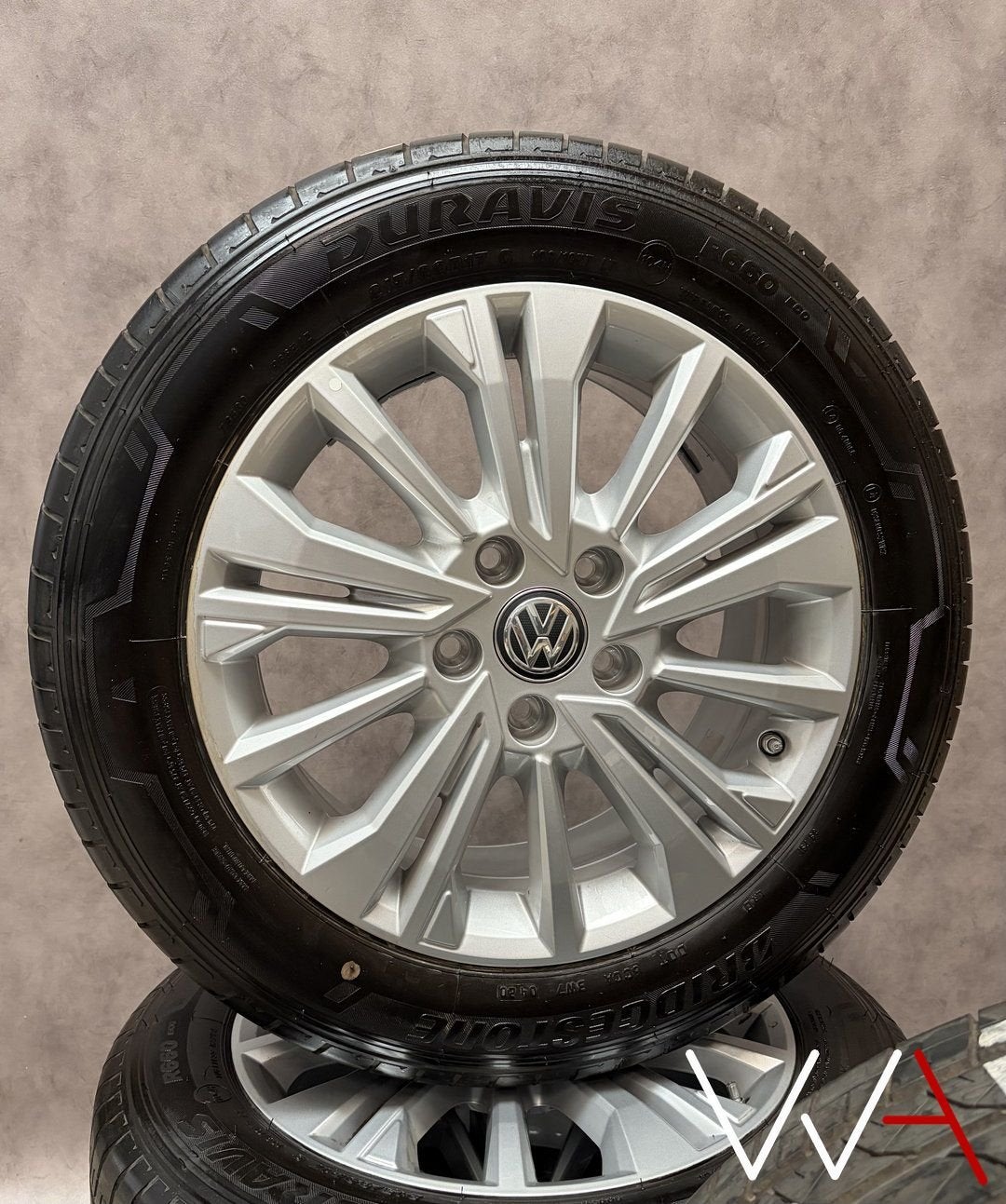 17'' Volkswagen Transporter T5 T6 T6.1 Aracaju velgen BTW, -, -, Banden en Velgen, 17 inch