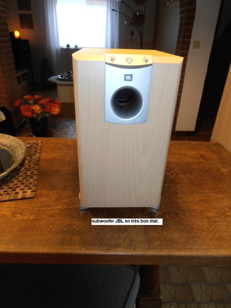 subwoofer  JBL, Ophalen, Zo goed als nieuw, 60 tot 120 watt, Subwoofer