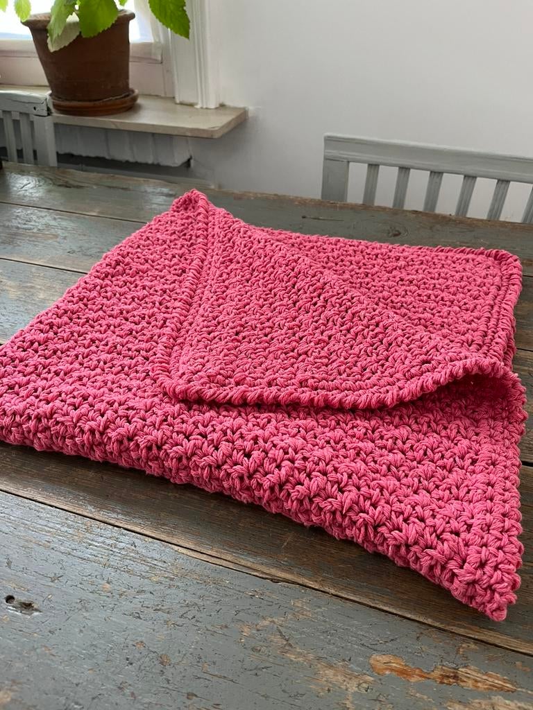 NIEUW HANDGEMAAKT BABYDEKEN SPREI WIKKELDOEK ROZE BIOKATOEN, Enlèvement ou Envoi, Comme neuf, Couverture