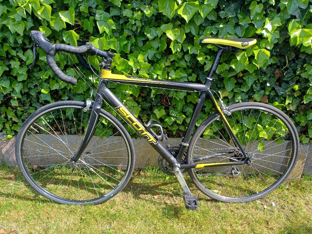 Koersfiets Scott, 28 inch, 10 tot 15 versnellingen, Zo goed als nieuw, Ophalen