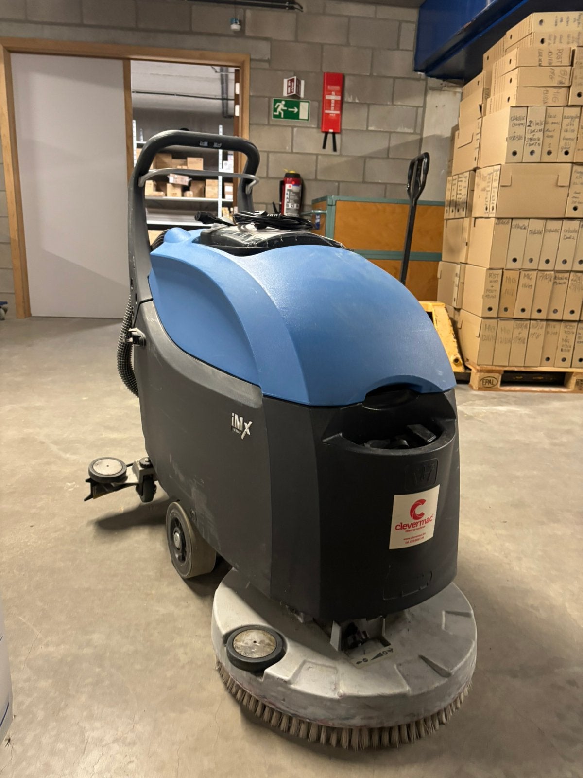 Scrobdweil machine perfecte staat, Doe-het-zelf en Bouw, Reinigingsmachines, Zo goed als nieuw, Ophalen