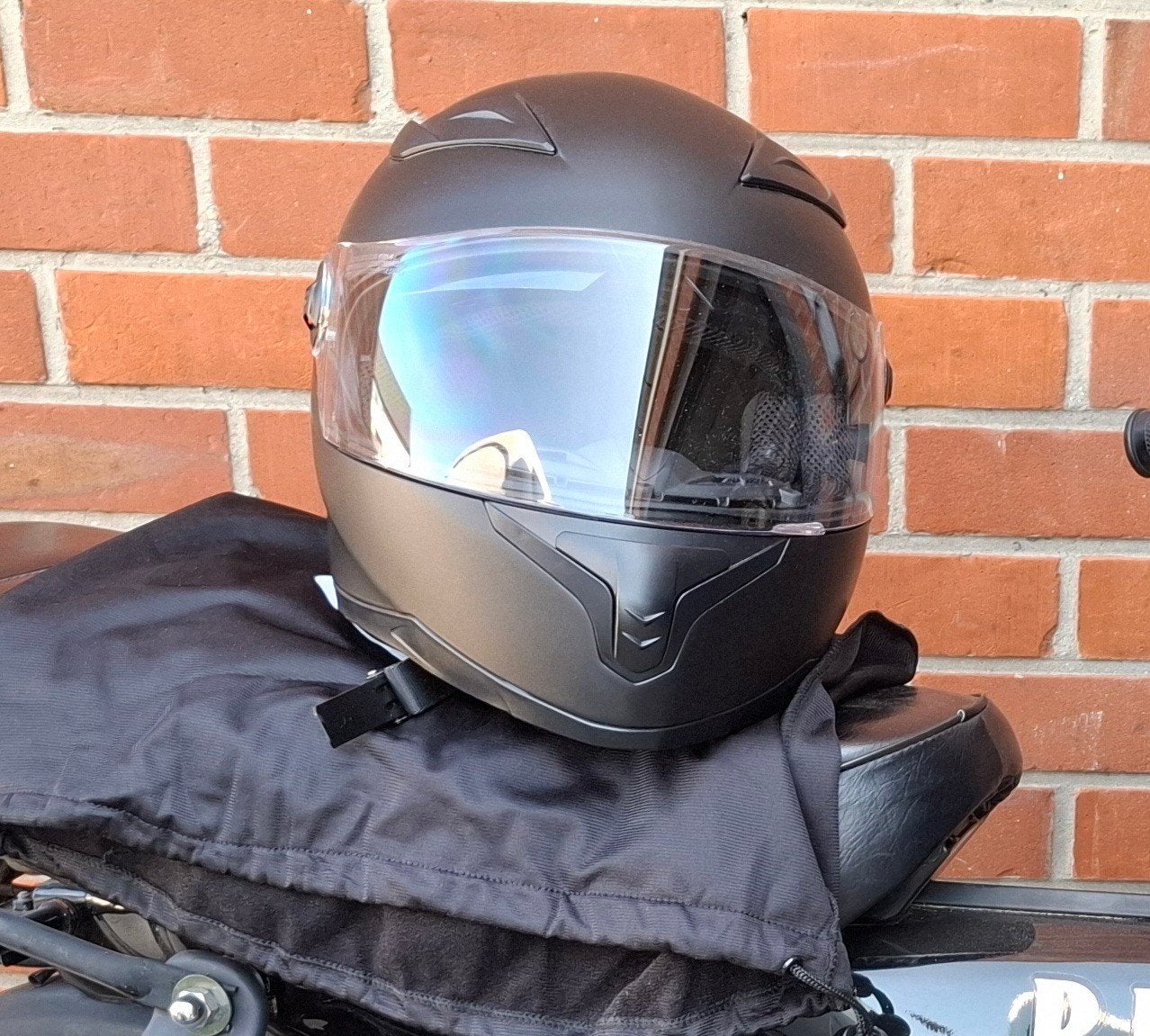 nieuwe helm LARGE, Ophalen, Large