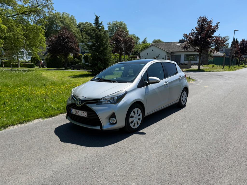 Toyota Yaris 1.5 Hybride automatique pret à immatriculer, Autos, Argent ou Gris, Achat, Euro 6, Noir