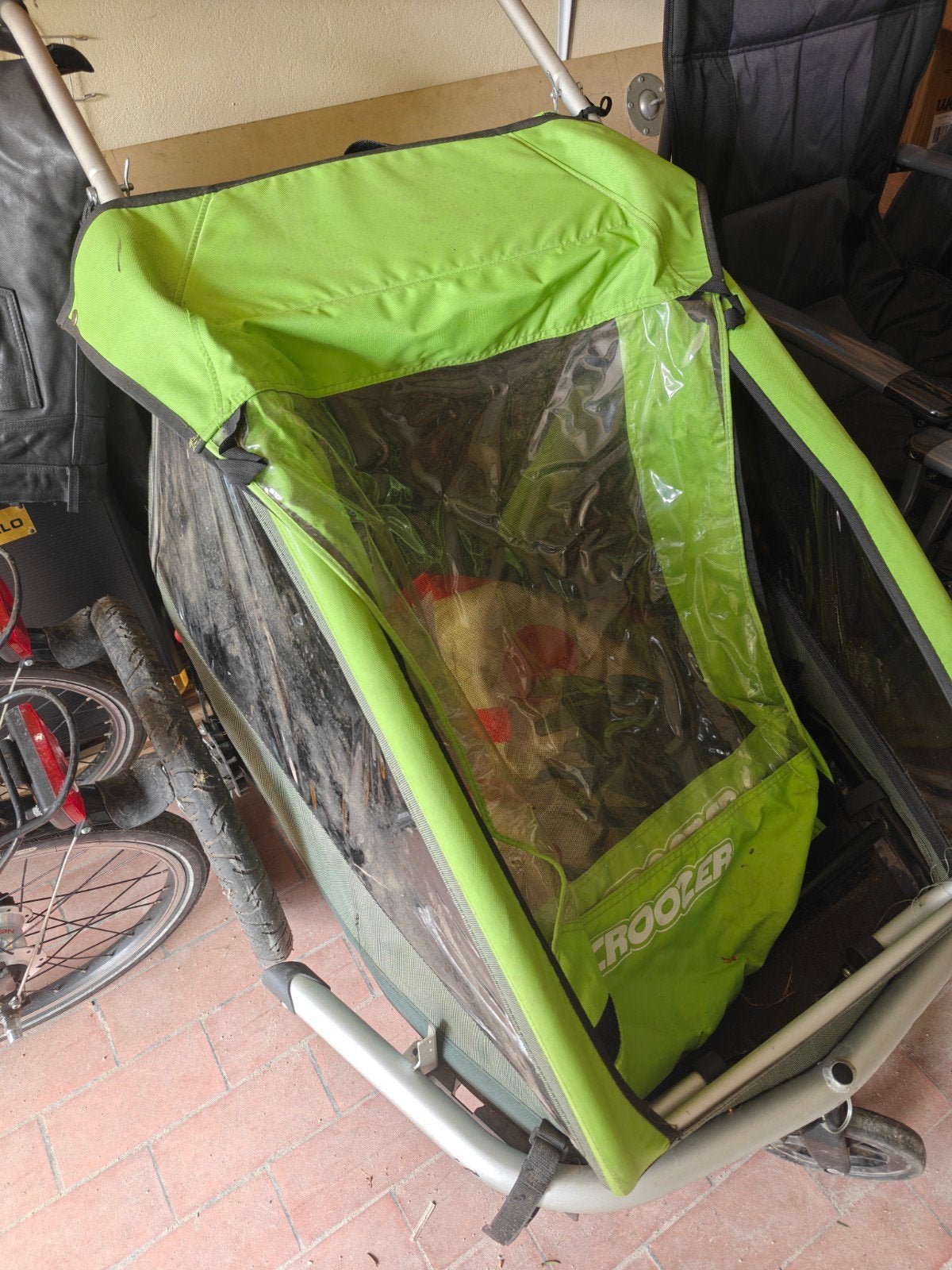 Honden kar merk croozer, Enlèvement