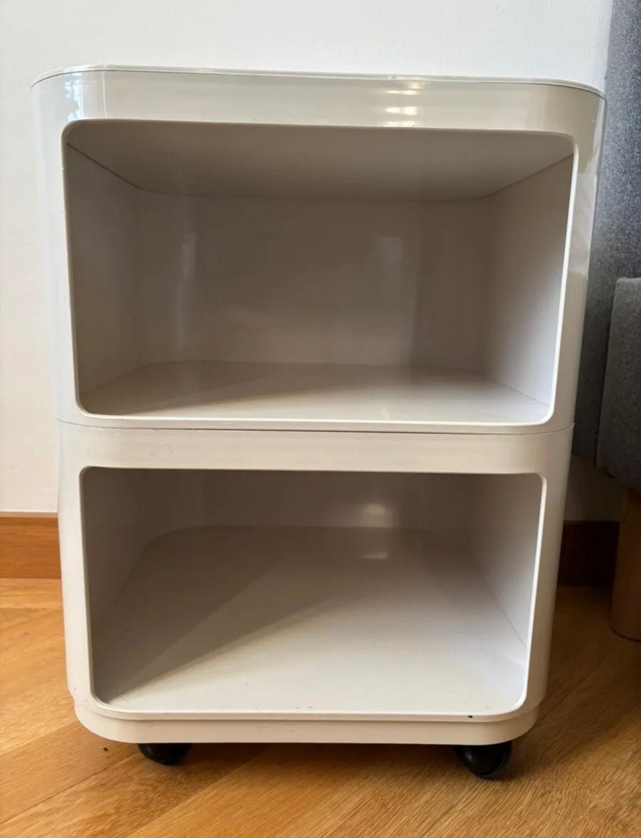 Table de chevet par Anna Castelli pour Kartell, Enlèvement ou Envoi, Moins de 55 cm, Utilisé, Moins de 45 cm