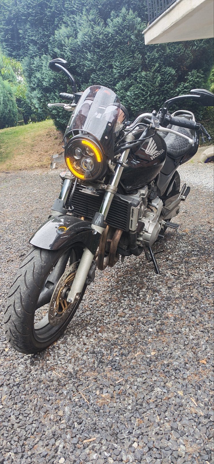 Honda hornet 600 parfait état, Motos, Occasion, Plus de 35 kW, Éclairage LED, 4 cylindres