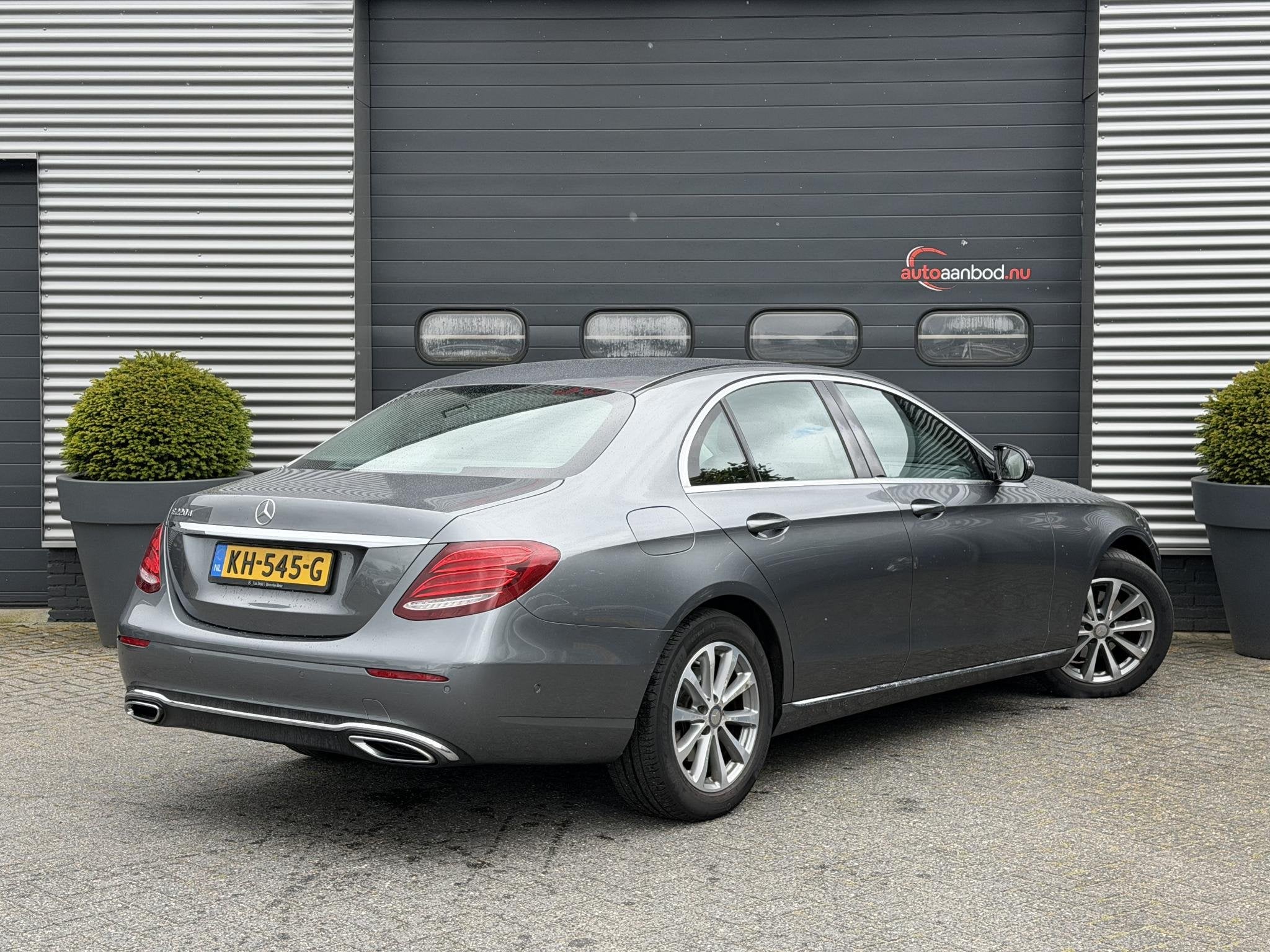 Mercedes-Benz E-klasse 220 d Lease Edition | Camera | Head-U, Auto's, Automaat, 4 deurs, Achterwielaandrijving, 4 cilinders