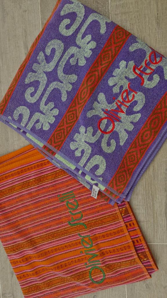 2 strandlakens Olivier Strelli, Maison & Meubles, Enlèvement ou Envoi, Utilisé, Autres couleurs, Serviette