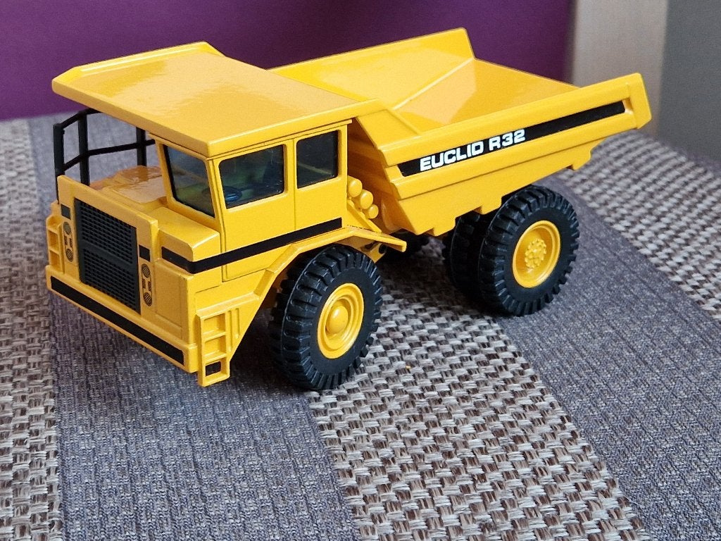 Joal 228 miniature 1:50 Dumper R-32 EUCLID Truck camion, Hobby & Loisirs créatifs, Enlèvement ou Envoi, Comme neuf, Bus ou Camion
