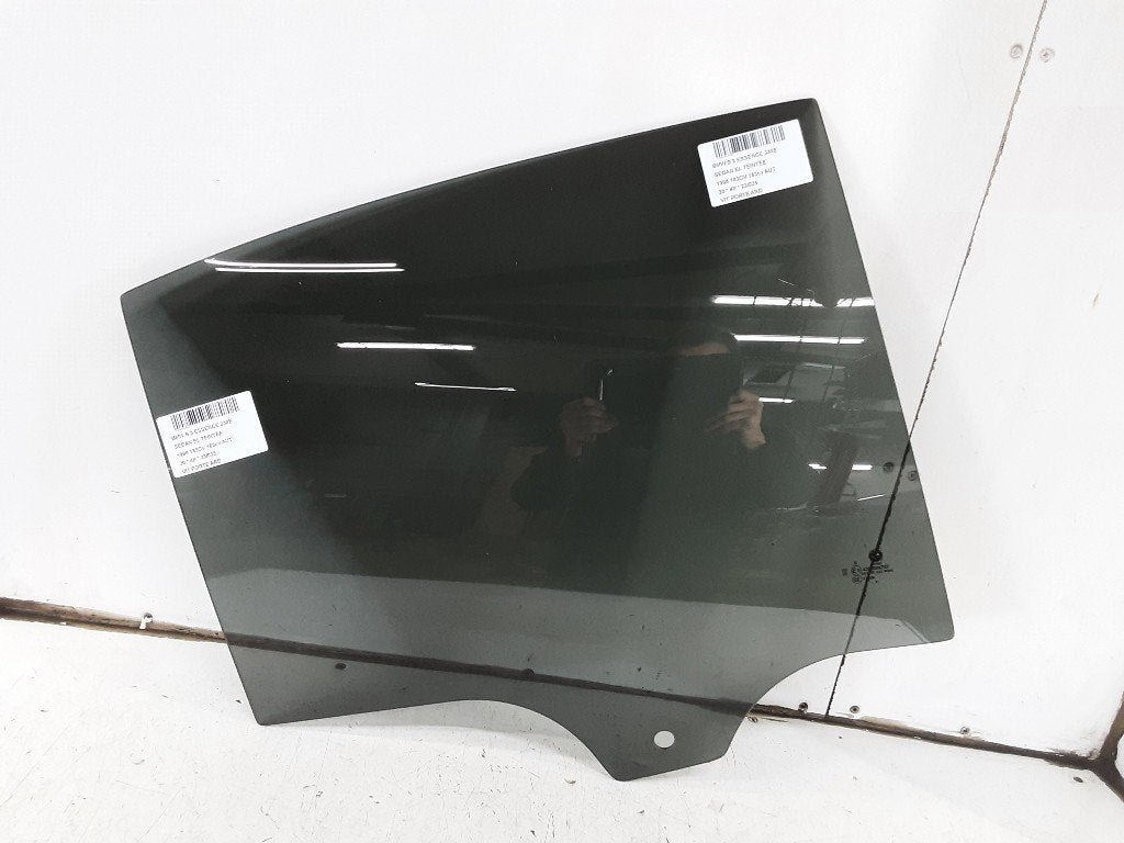 VITRE ARRIERE DROITE BMW 3 serie (G20) (01-2018/03-2020), Mevr. I. Hauben, Utilisé, BMW, Rue de l'Espoir 34 34
4030  GRIVEGNÉE, BE