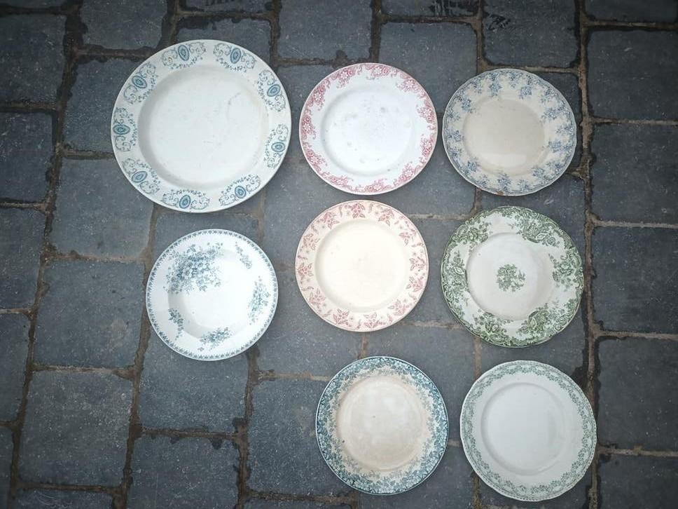 Lot de 8 anciennes assiettes, Antiquités & Art, Enlèvement