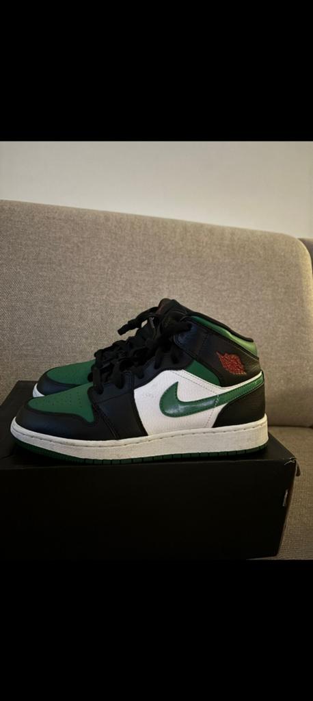 Air Jordan 1 MID, Kleding | Dames, Schoenen, Ophalen