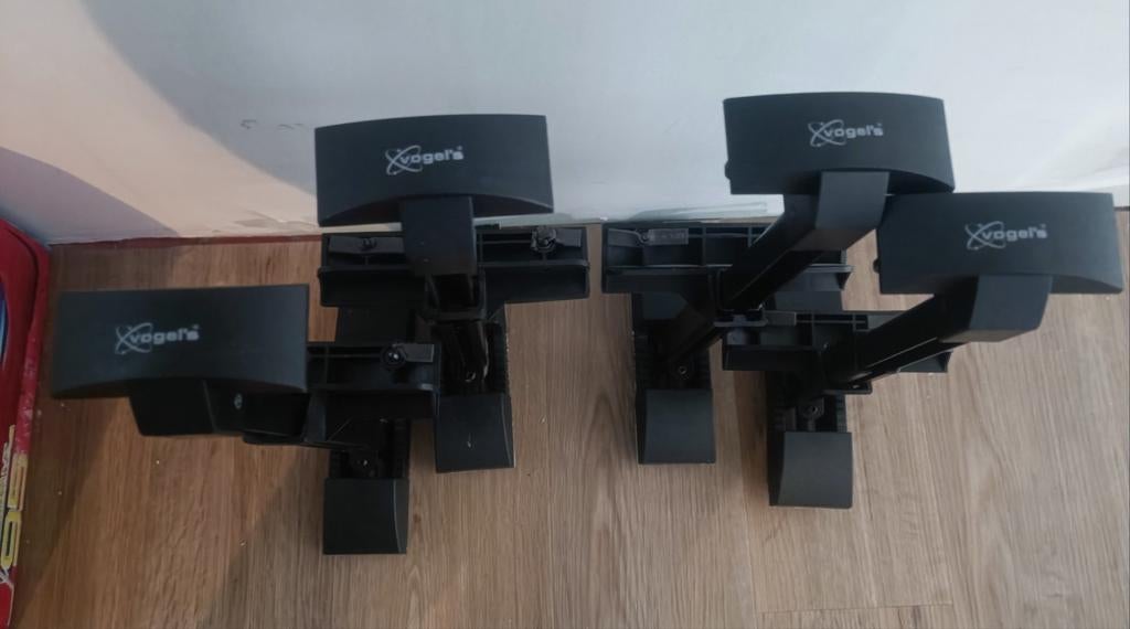 4 Vogel's VLB 200 muurbeugels, Ophalen of Verzenden, Gebruikt