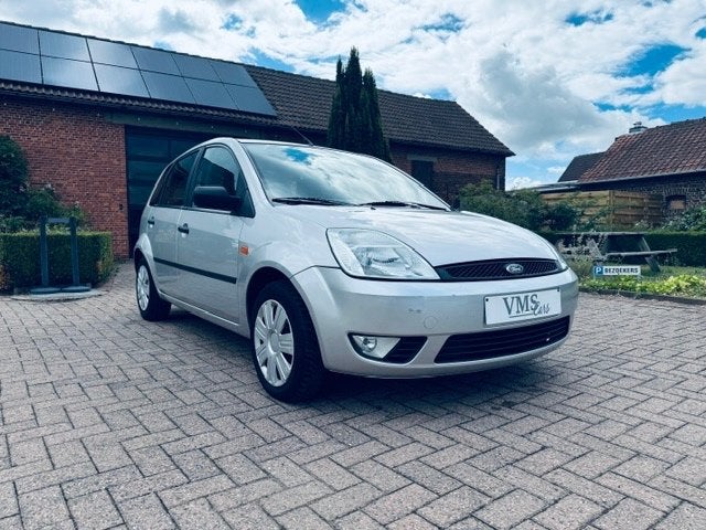 Ford Fiesta 1.3 Benzine * Garantie * EURO4 *, 1299 cc, Stof, Zwart, 4 cilinders