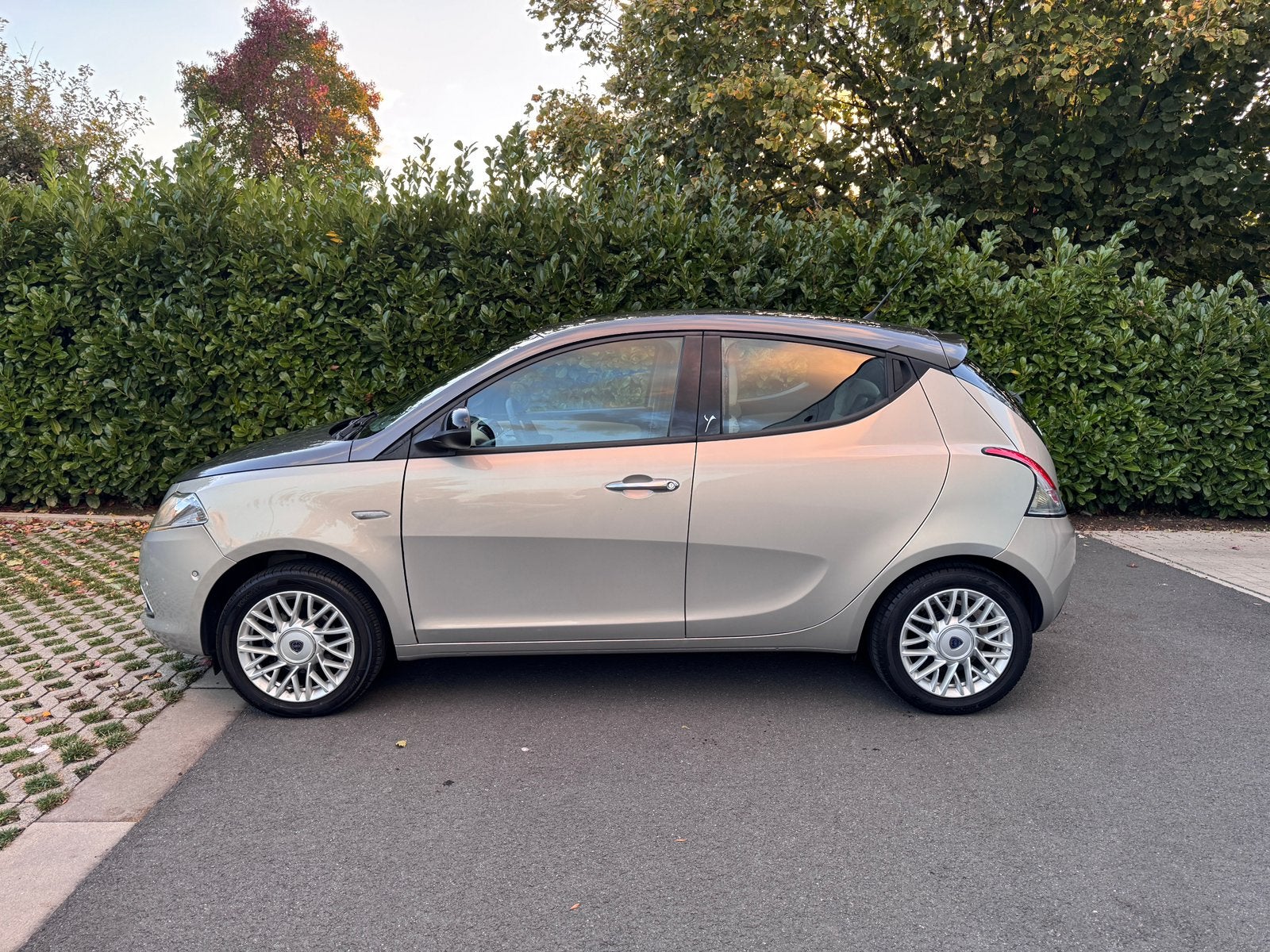 Lancia Ypsilon 0.9 automaat *eerste eigenaar, Auto's, Stof, Overige kleuren, 875 cc, 5 zetels