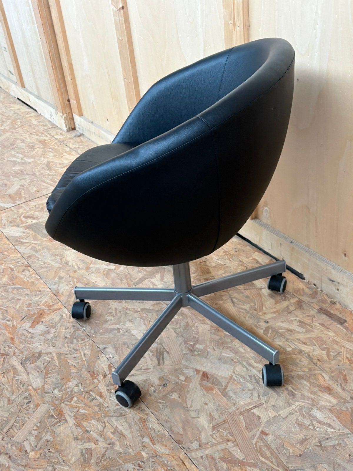 Chause bureau ikea, Maison & Meubles, Enlèvement, Comme neuf, Noir, Chaise de bureau