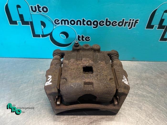 Etrier de frein (pince) avant droit d'un Ford Fiesta (Fiesta, -, 3 mois de garantie, -, -
