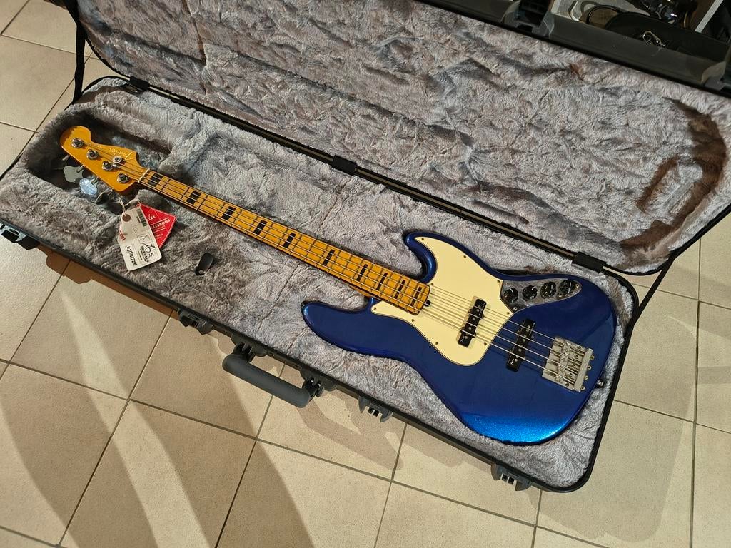 Fender American Ultra Jazz Bass, Musique & Instruments, Instruments à corde | Guitares | Basses, Comme neuf, Électrique