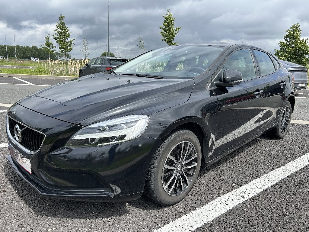Volvo V40 D2 Euro 6| 2019| 103.000 km| Topstaat| 4,4 L/100KM, Auto's, Voorwielaandrijving, Dealer onderhouden, 4 cilinders, 1969 cc