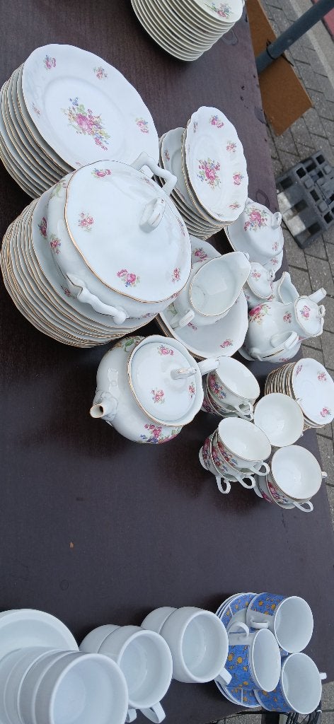 koffieservies (doe een bodje ), Enlèvement