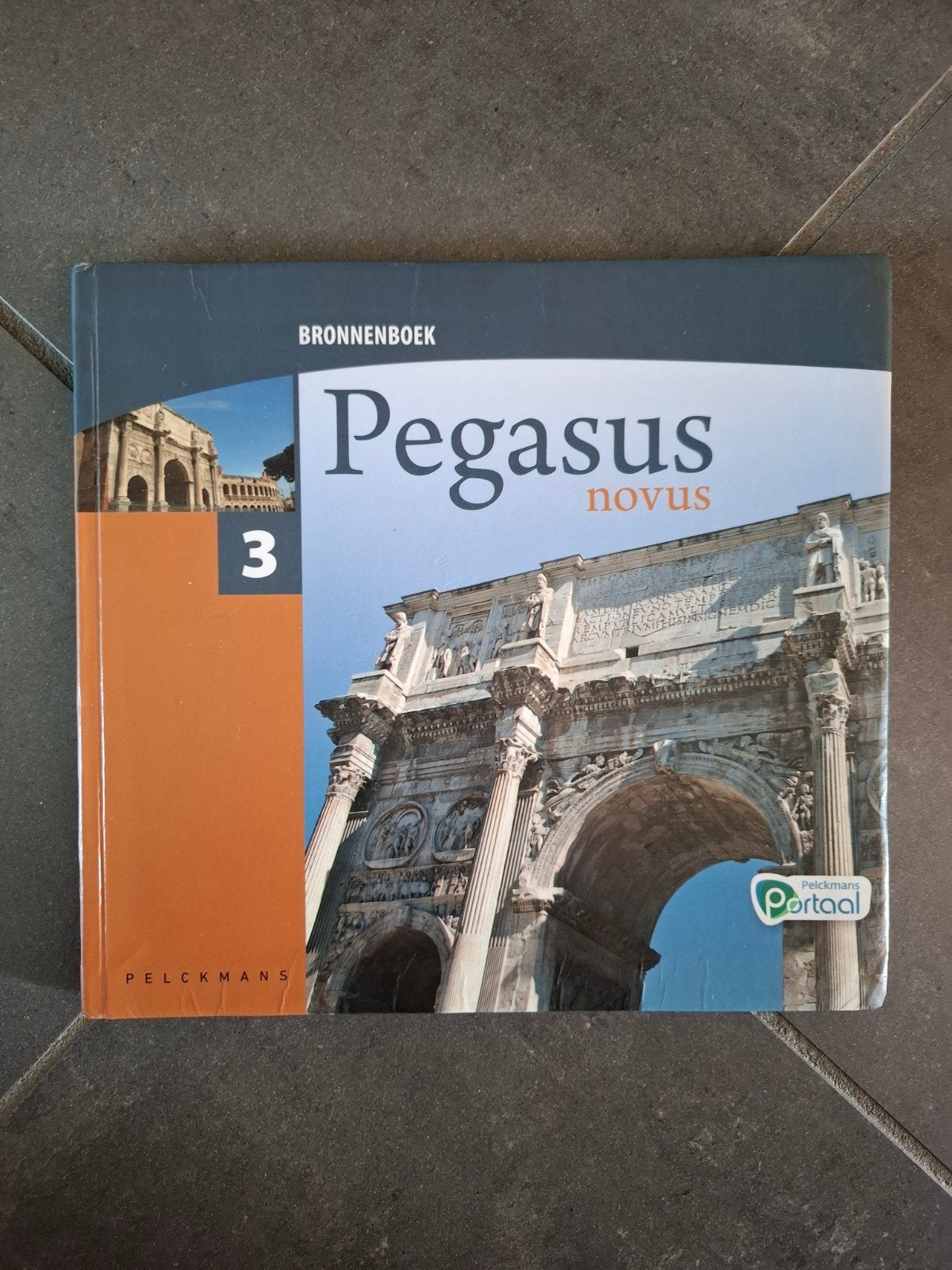Pegasus novus 3 Bronnenboek (incl. Pelckmans Portaal), Enlèvement ou Envoi, Comme neuf, Néerlandais