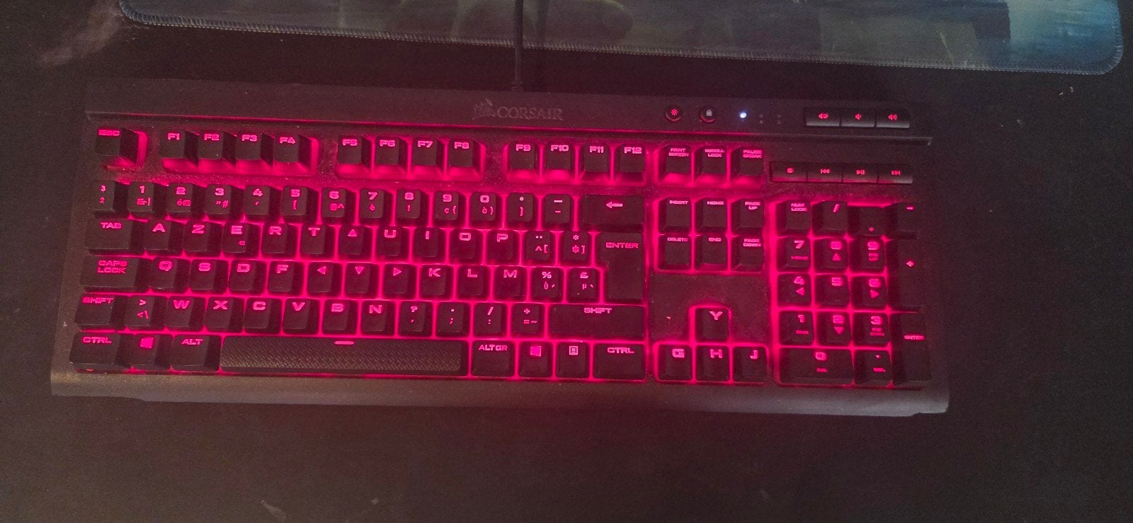 clavier corsair k68, Computers en Software, Toetsenborden, Ophalen, Azerty, Zo goed als nieuw, Bedraad