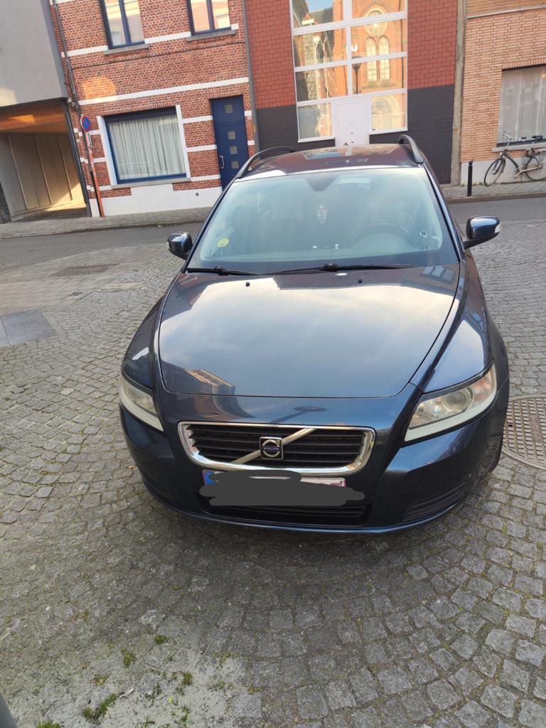 Volvo v50 1.6 Diesel euro 5, Auto's, Voorwielaandrijving, Euro 5, Zwart, Leder en Stof
