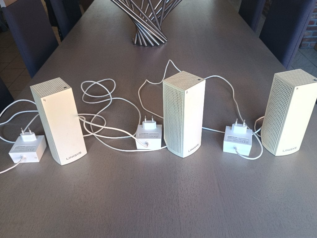 Linksys Velop WHW03 V2 mesh-nodes –Set van 3 voor €99, Ophalen of Verzenden